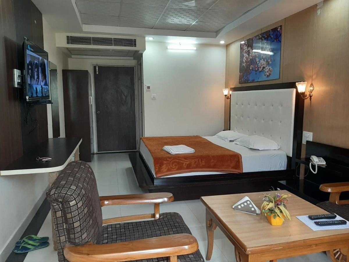 Hotel Platinum Plaza Rohtak 외부 사진
