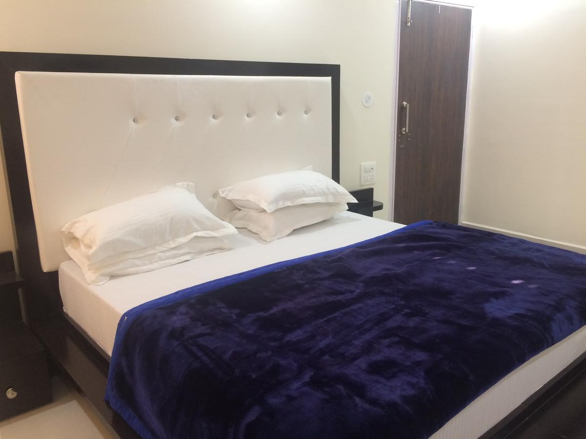 Hotel Platinum Plaza Rohtak 외부 사진