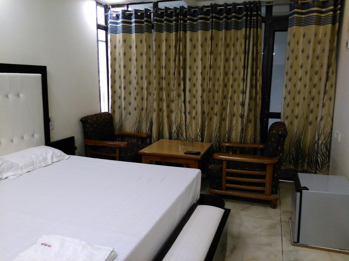 Hotel Platinum Plaza Rohtak 외부 사진