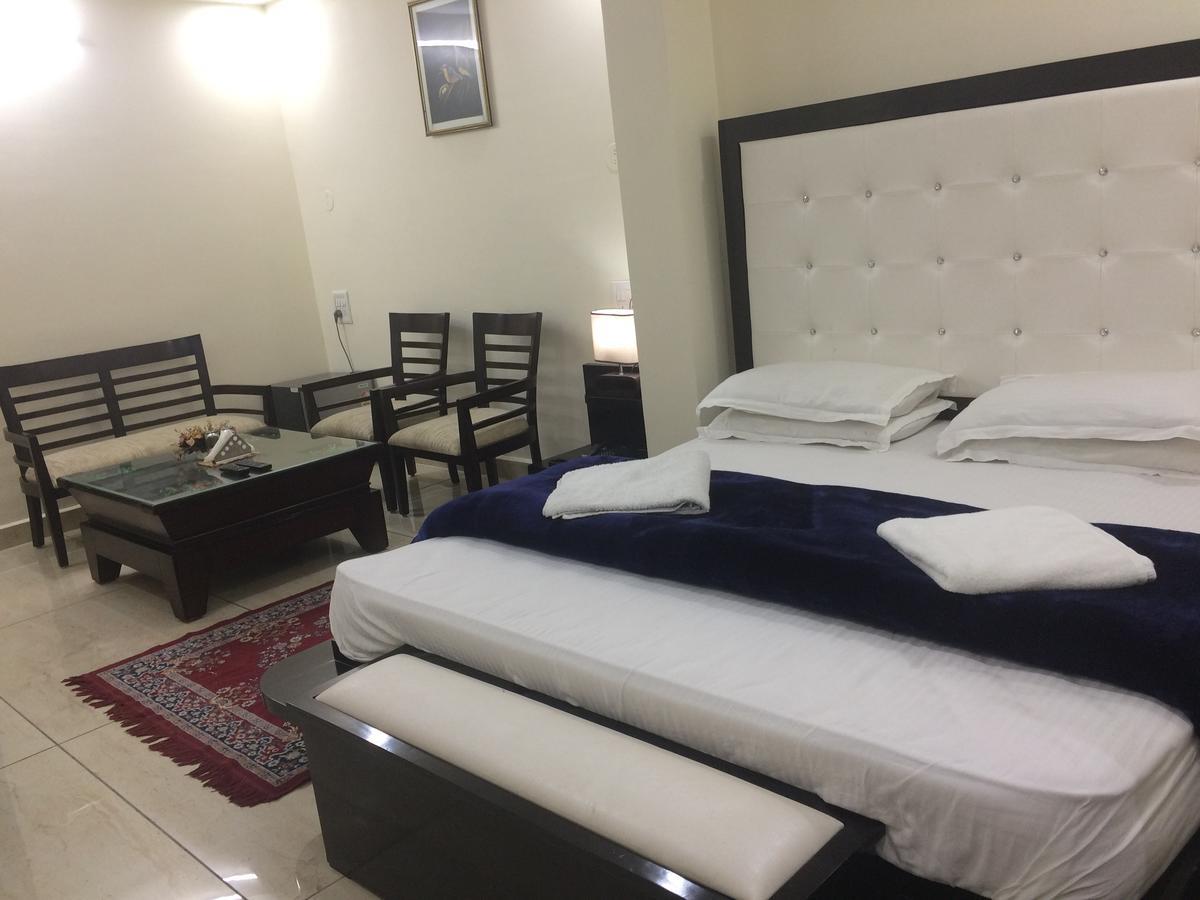 Hotel Platinum Plaza Rohtak 외부 사진