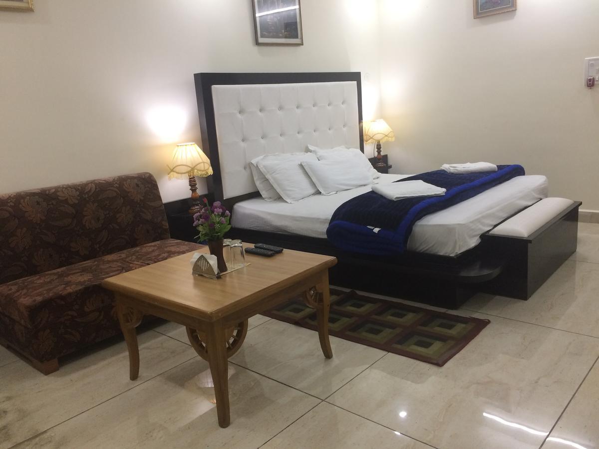 Hotel Platinum Plaza Rohtak 외부 사진