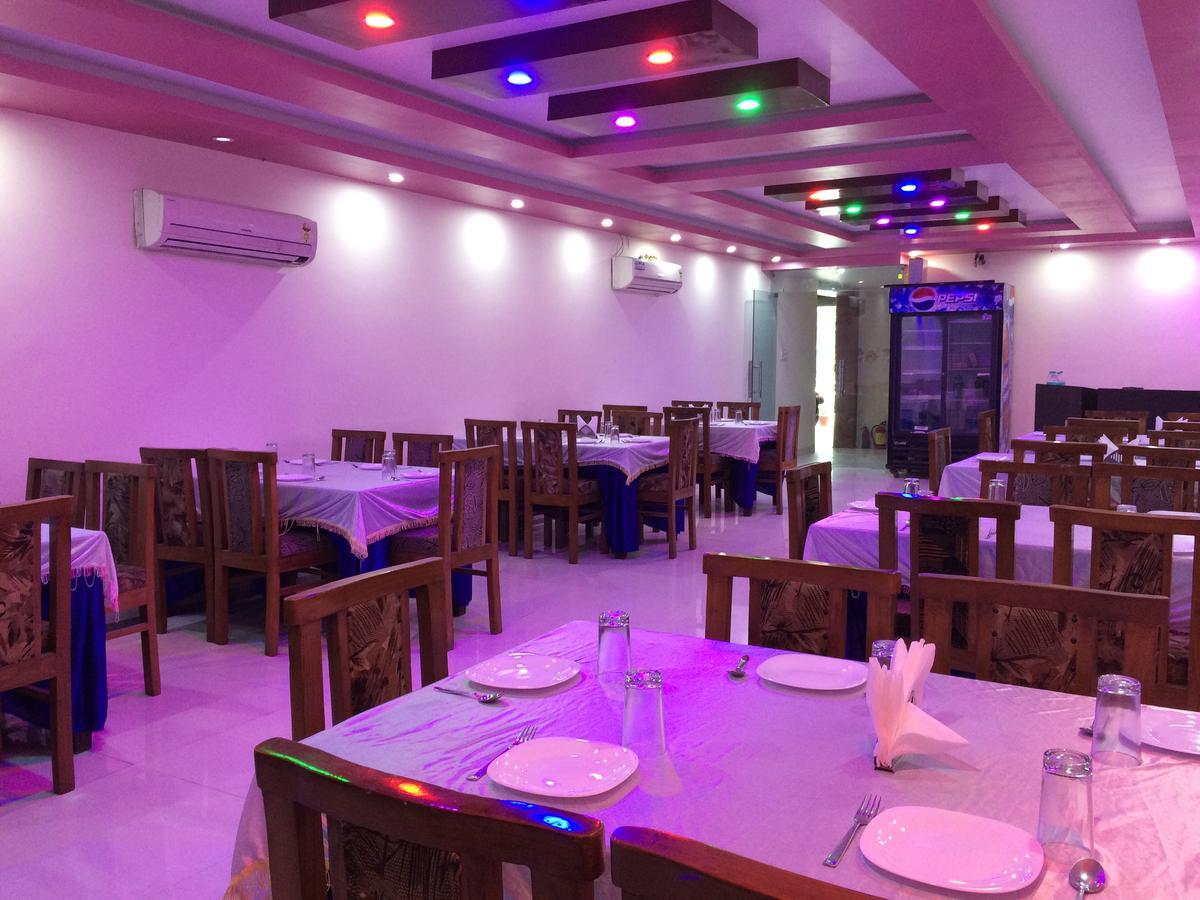 Hotel Platinum Plaza Rohtak 외부 사진