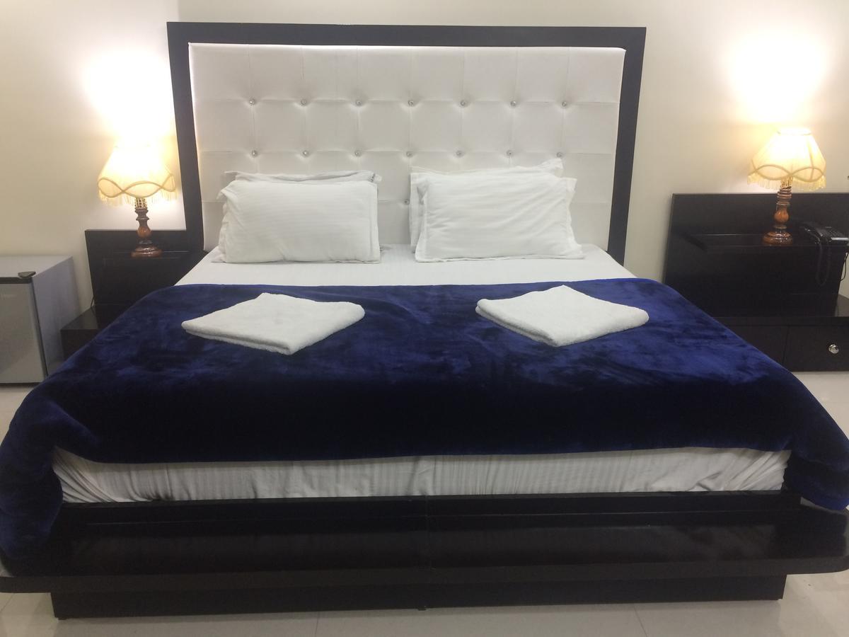 Hotel Platinum Plaza Rohtak 외부 사진