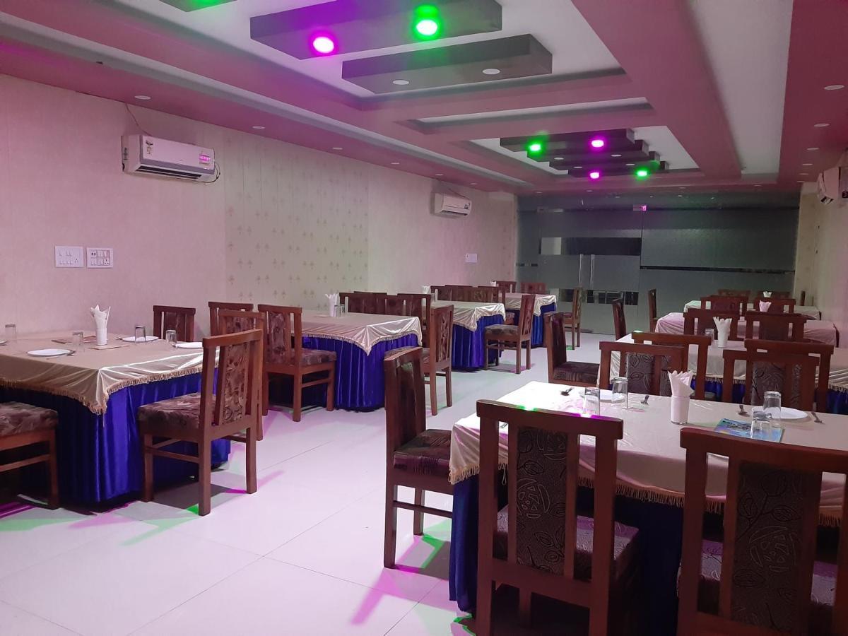 Hotel Platinum Plaza Rohtak 외부 사진
